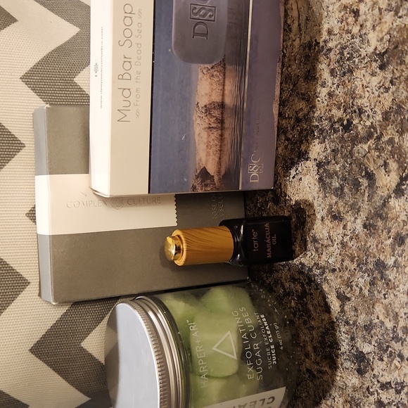 Misc Bundle Skin Care products x 4 - Picture 1 of 11